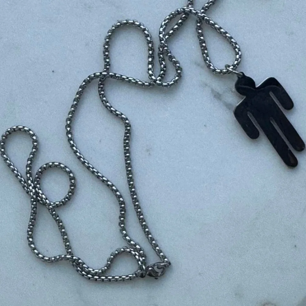Silver Drip Figure Necklace 24 Inch Chain Streetwear Y2K Jewelry Pendant n103